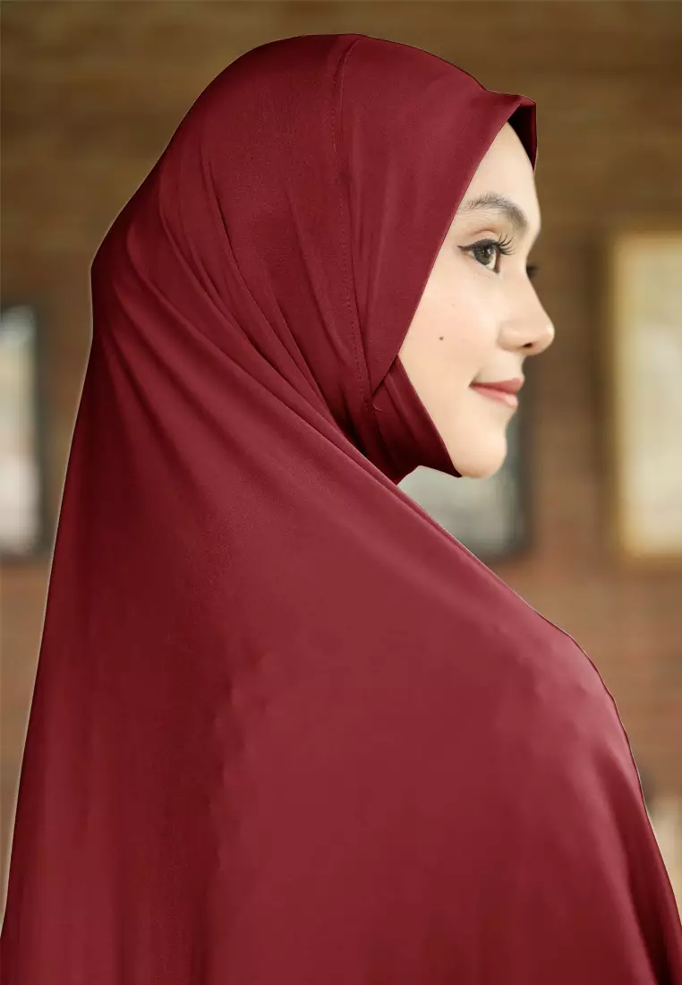 Cotton Bee - Lanna Bergo Malay | Hijab Instan Syari | Kerudung - Red Apple