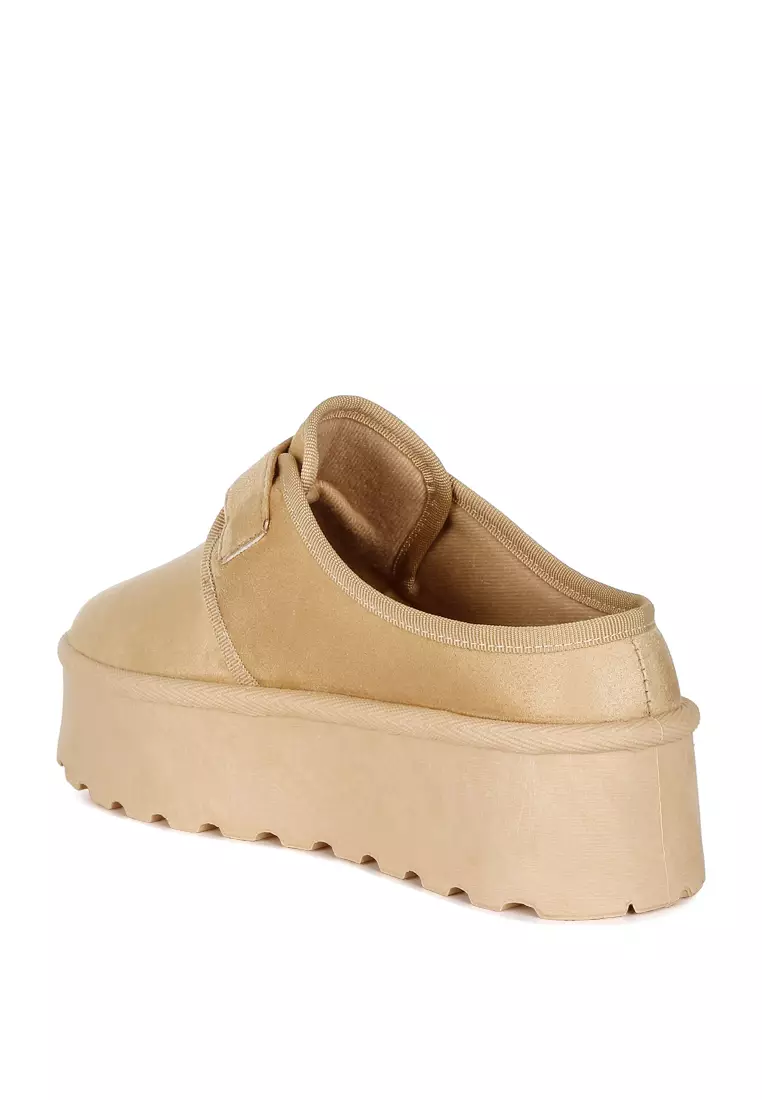 Sepatu Platform Tali Gesper Klasik Slip-On Warna Beige