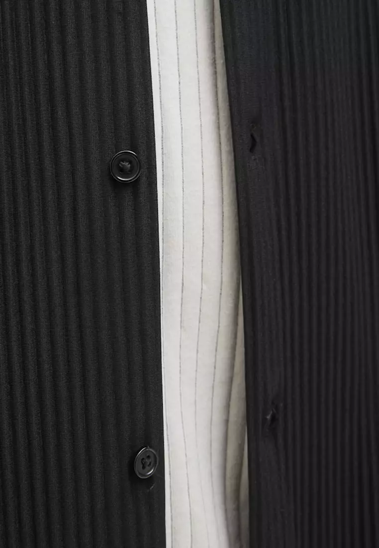 Interlude Plisse Short Sleeves Shirt