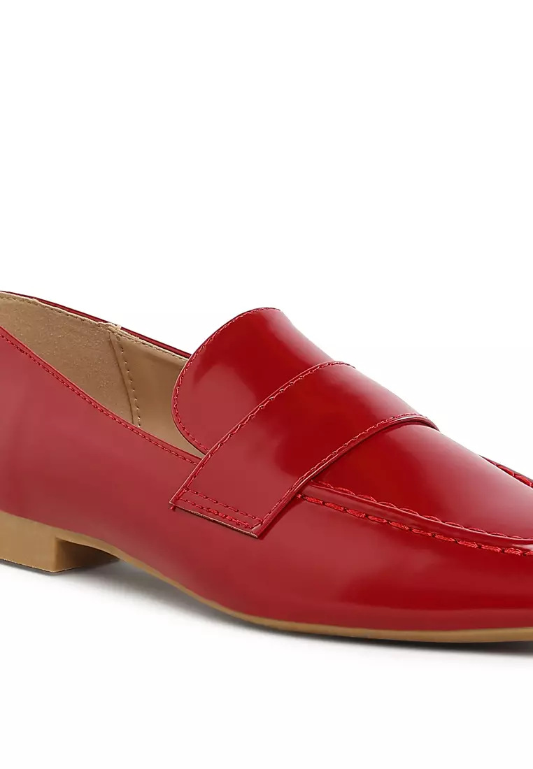 Sepatu Loafer Hak Datar Warna Merah Tua
