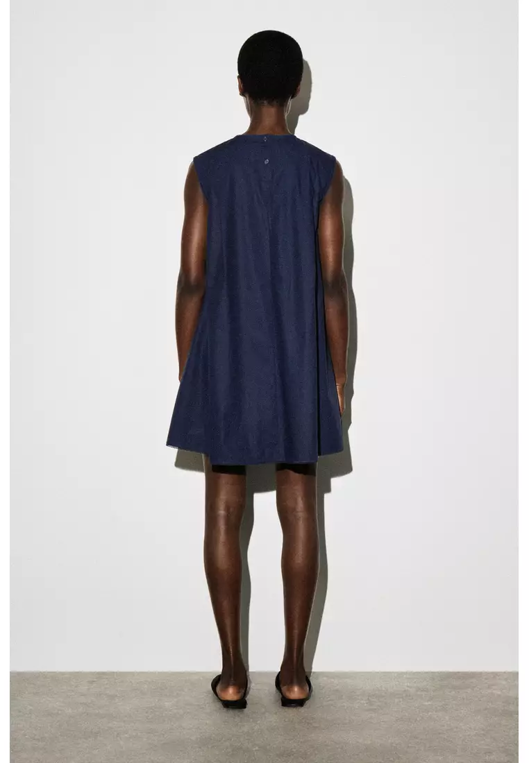 cos sleeveless pleated mini dress SLEEVELESS PLEATED MINI DRESS - BLACK