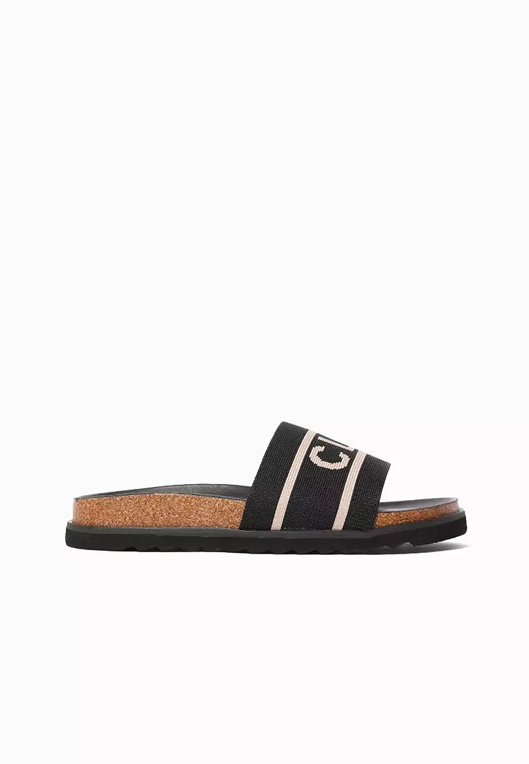 Discount on CLN  shoes - SKU: Narelle Slides