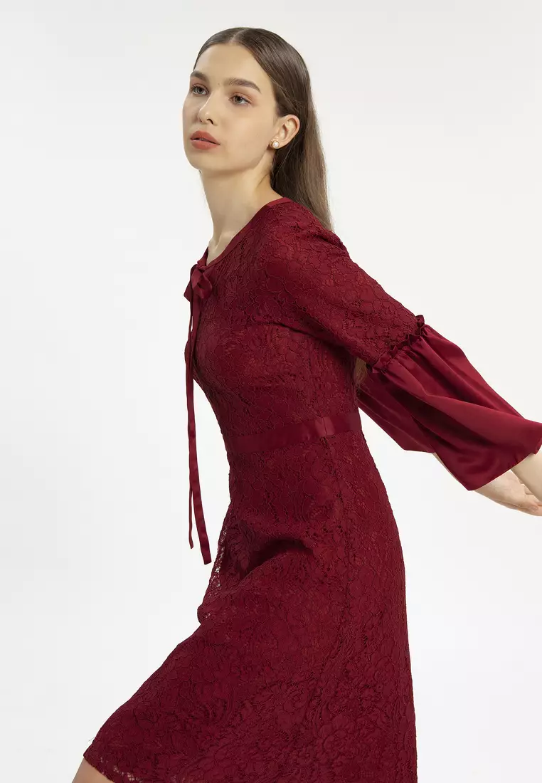 Minimal Annatavia Dress Maroon