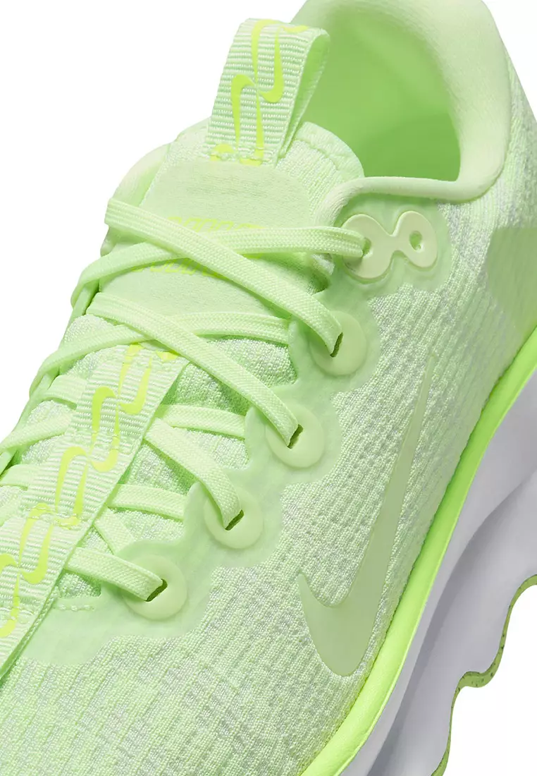 Motiva Walking Shoes