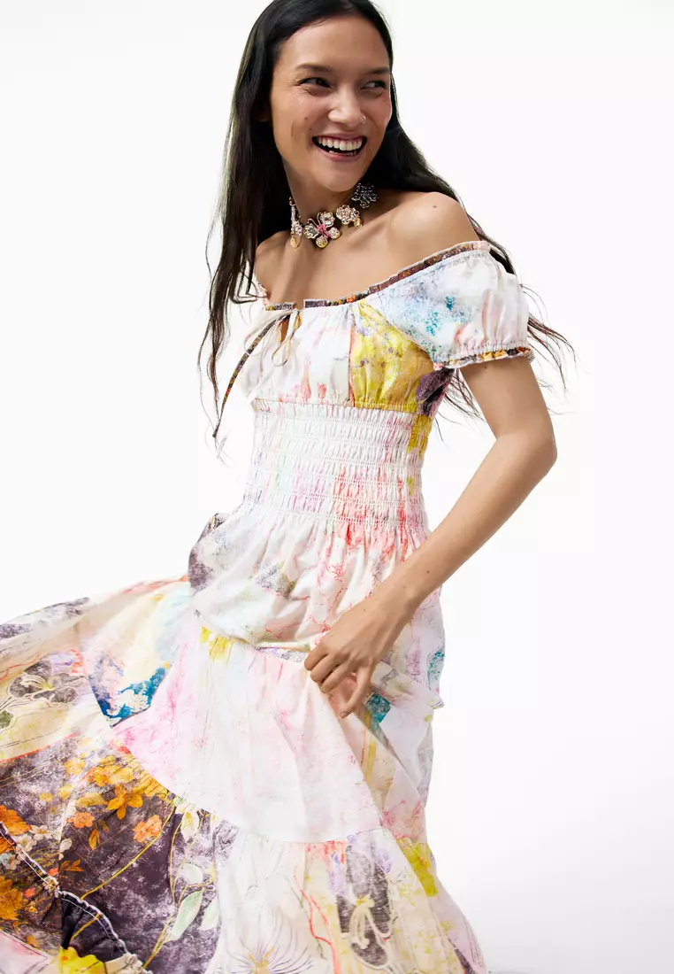 Short-sleeved dress