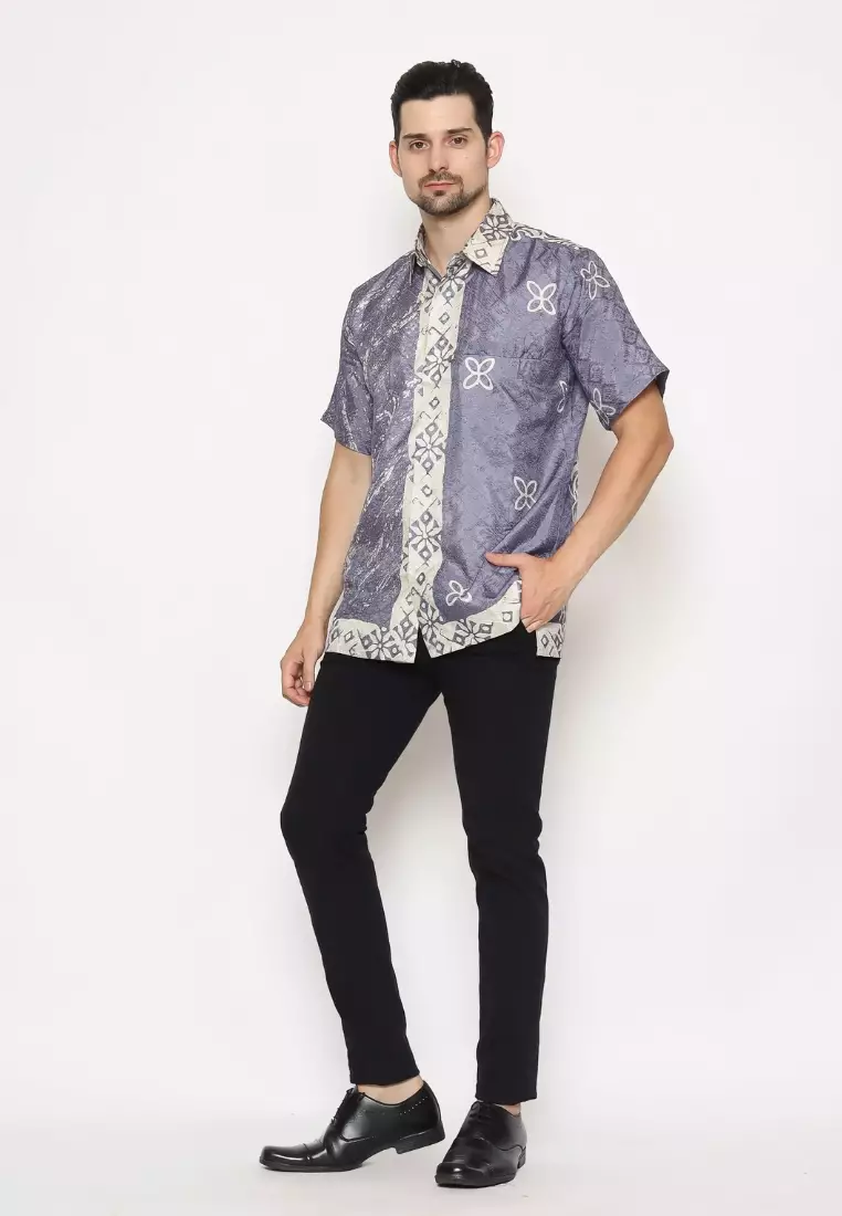 Rinjanie Batik - Kemeja Batik Pria - Awan Bersahaja - Outfit Batik Pria - Batik Modern - Batik Cap - KTPK-AS 
