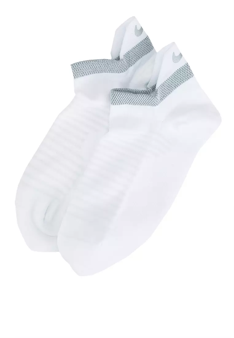 Nike spark lightweight no show clearance