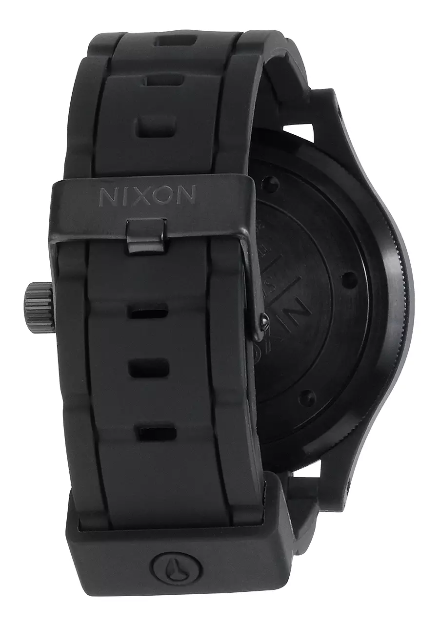 NIXON 51-30 MATTE BLACK/GOLD