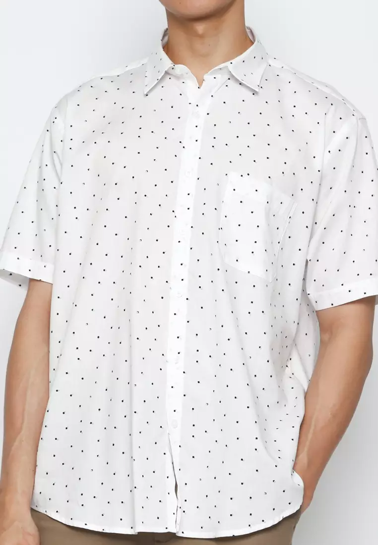 WHITE MEN'S SHORT SLEEVE COLLARED SHIRT