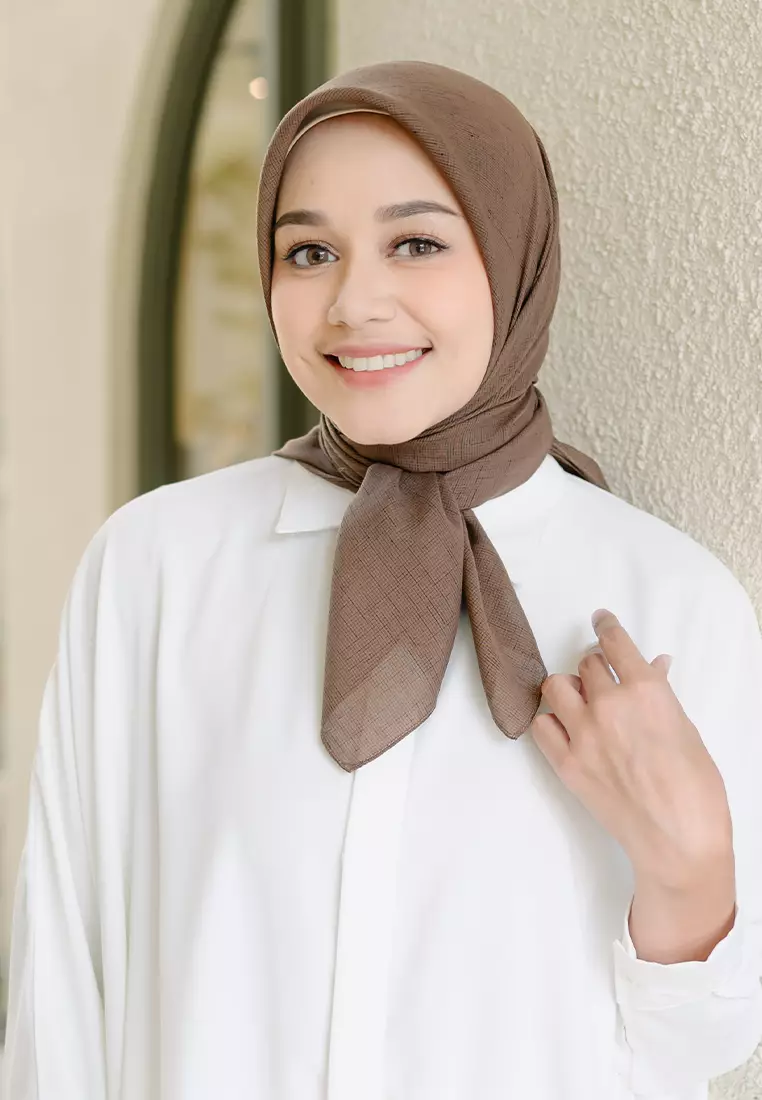 Maka Square Rustic Brown