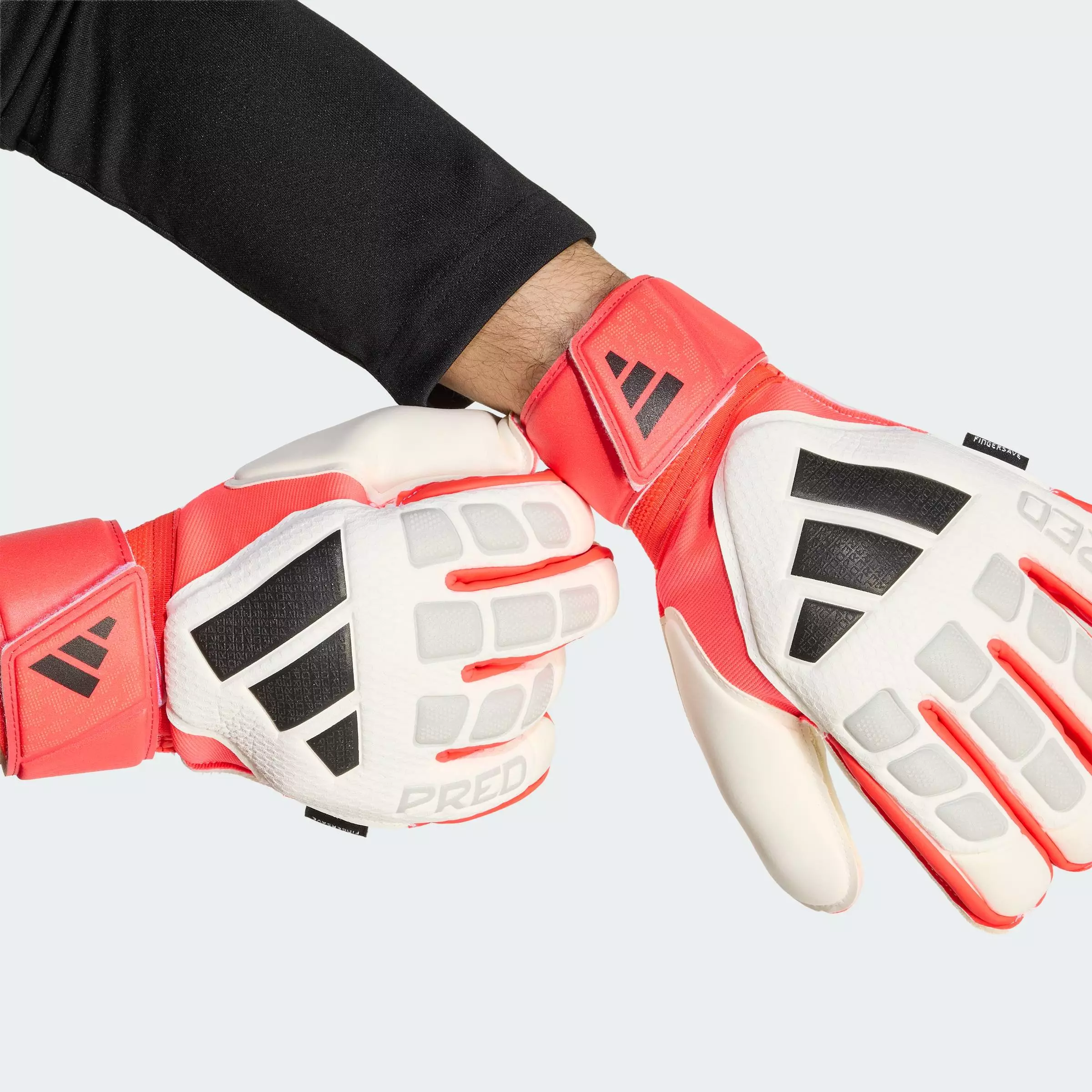 Football PREDATOR GOALKEEPER GLOVE MATCH FINGERSAVE Unisex White KA7784