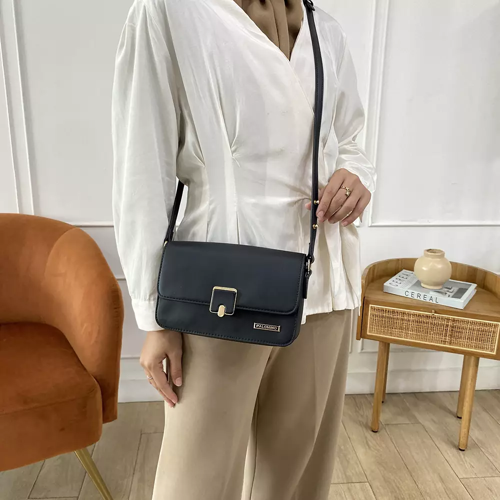 Palomino Rasha Shoulderbag Wanita Warna Black