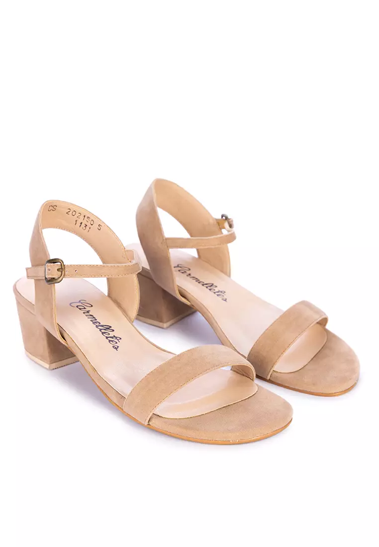 Low Heeled Suede Sandals