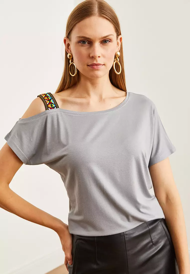 Women's One Shoulder Ethnic Garnished Blouse BLZ-19000194