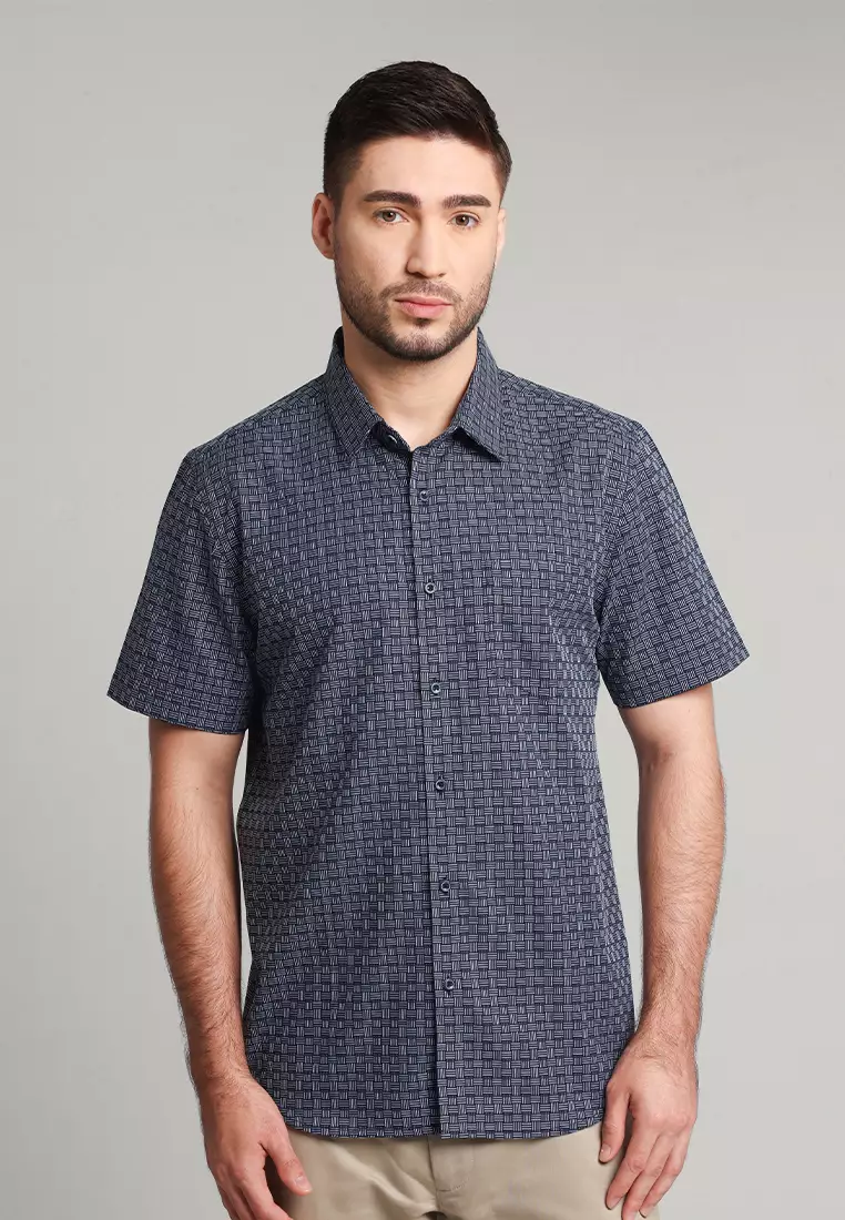 MOC - Kemeja Motif Lengan Pendek Pria Cricket - Navy
