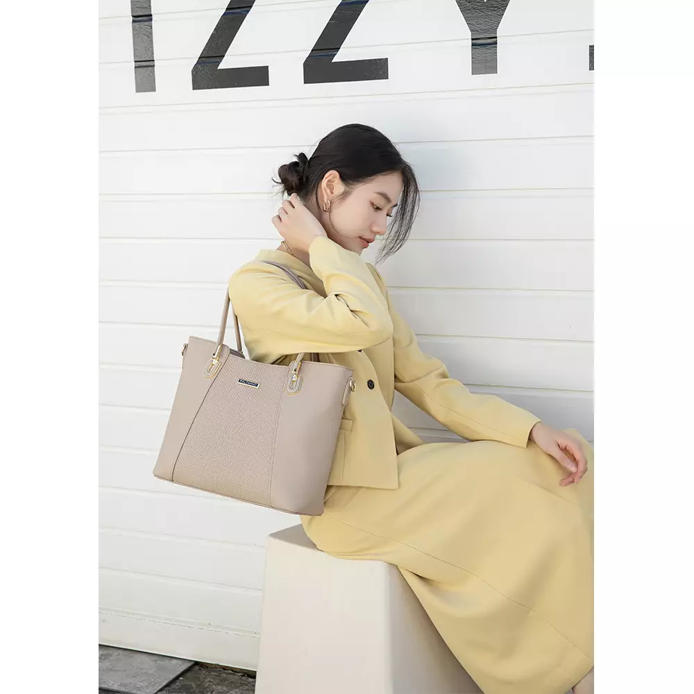Palomino Ceska Totebag Wanita Warna Khaki