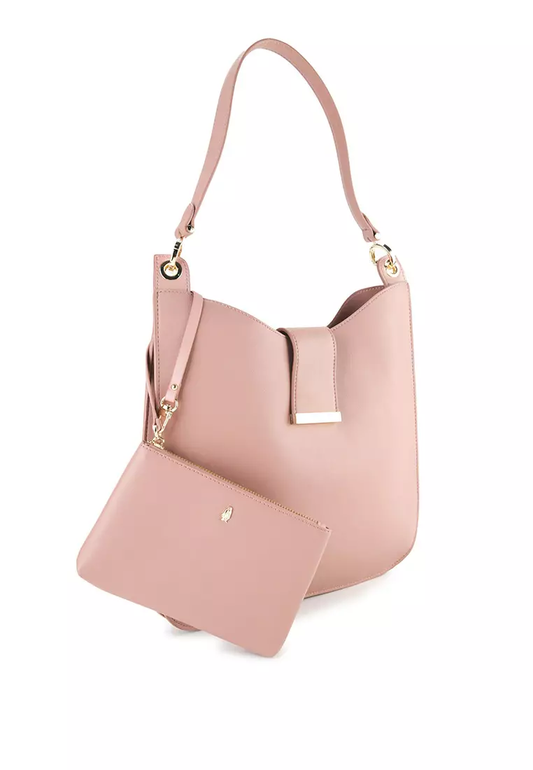 Maeve Hobo
