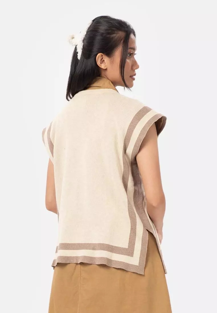 Agatha Blouse in Brown
