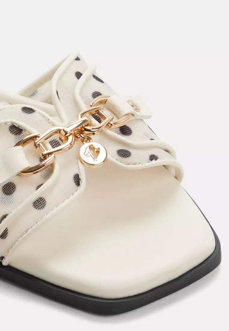 Alamassi Flat Sandals