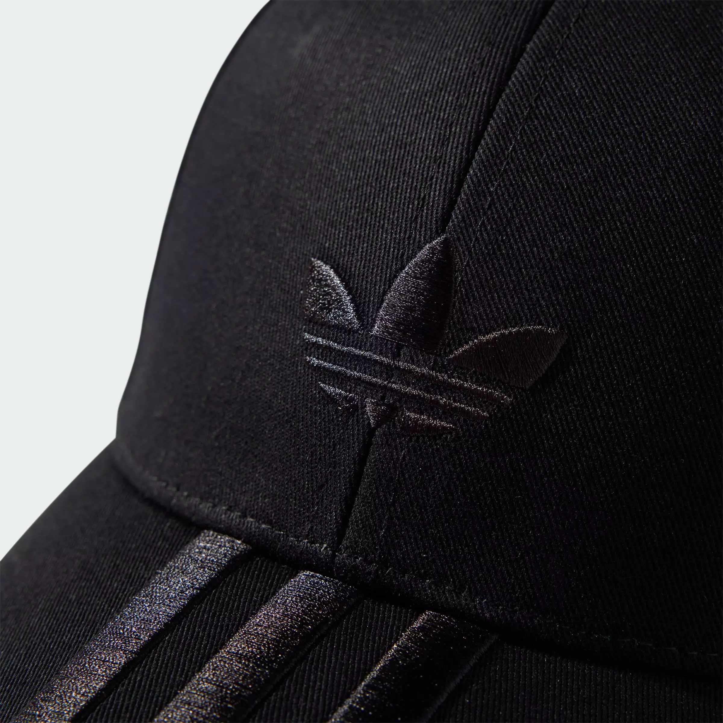 Trefoil Cap