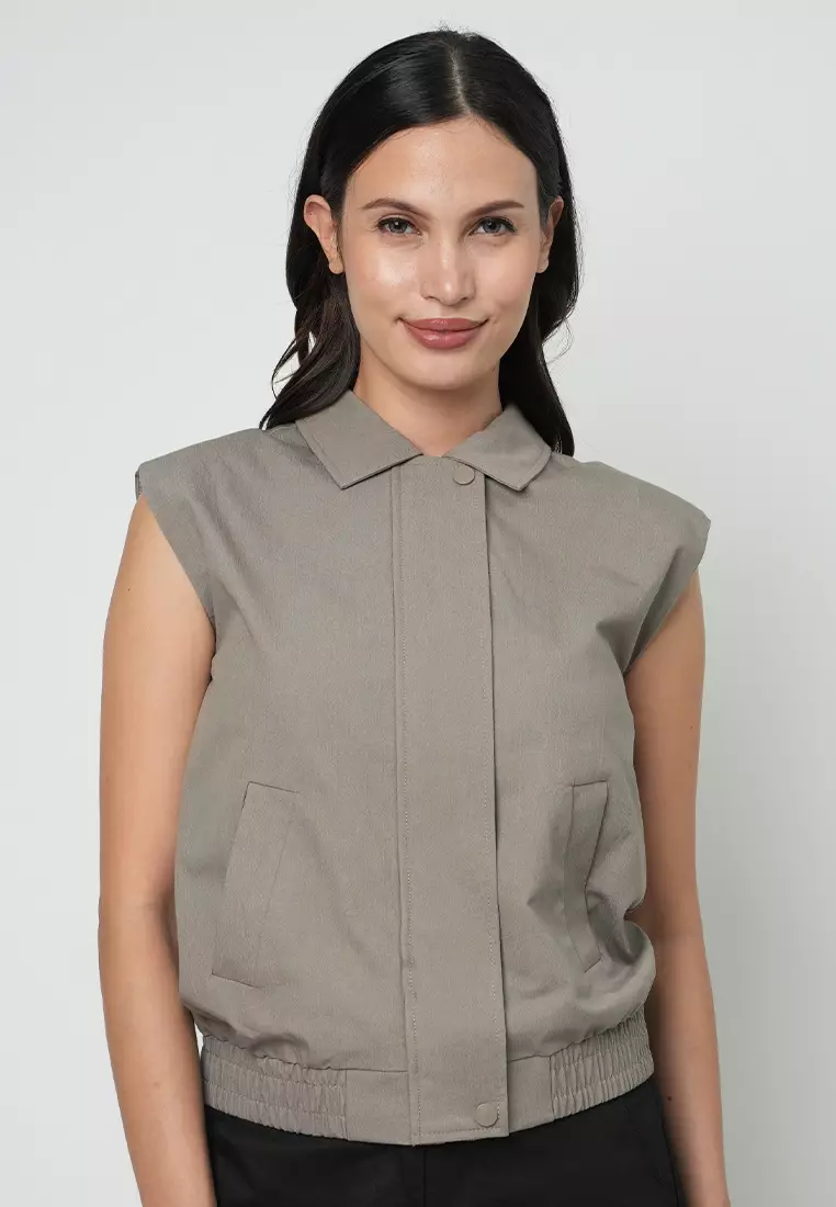 Leila Sleeveless Collared Top