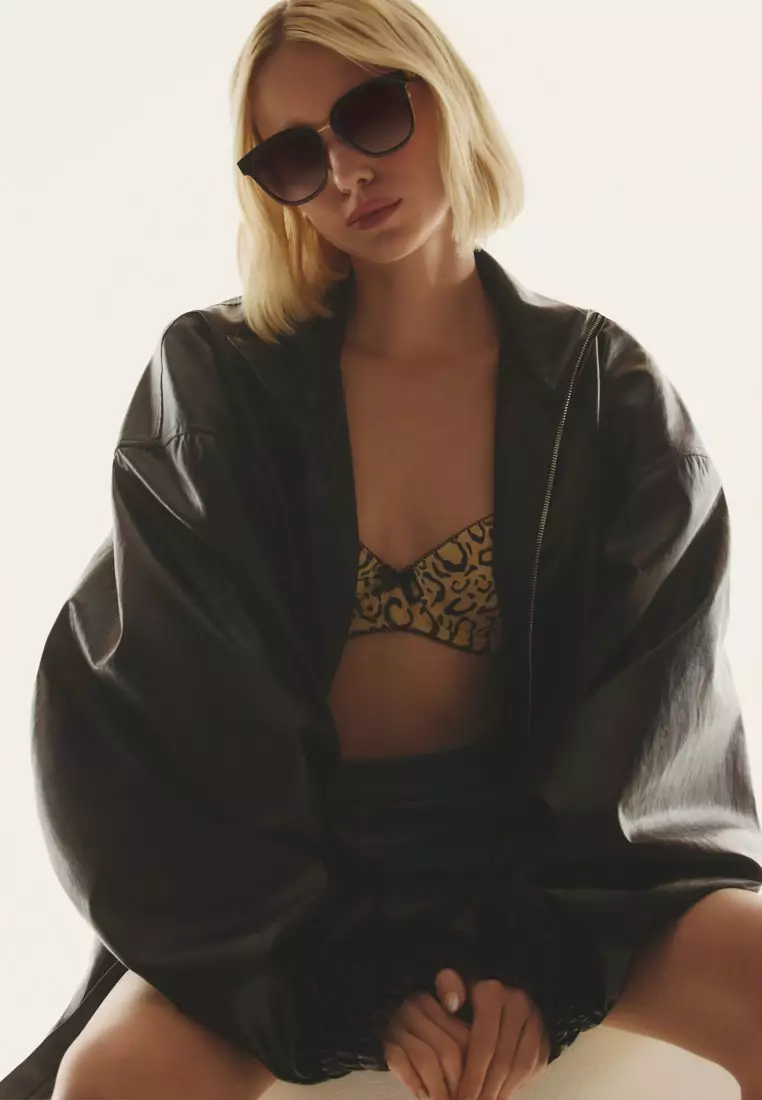 QUAY Act Natural Sunglasses - Chocolate/Dark Chocolate Quay Eyewear - Act Natural – Shades Sunglasses main image 3