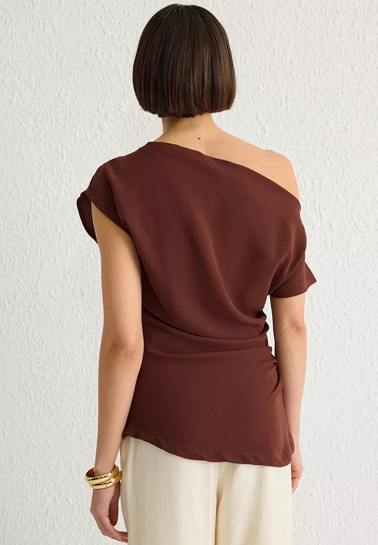 Asymmetrical Fitted Blouse