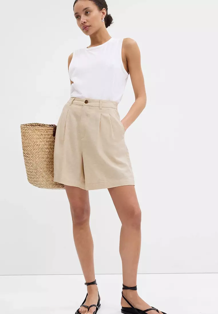 Buy GAP 5 High Rise Pleated Linen Shorts with Washwell 2024 Online