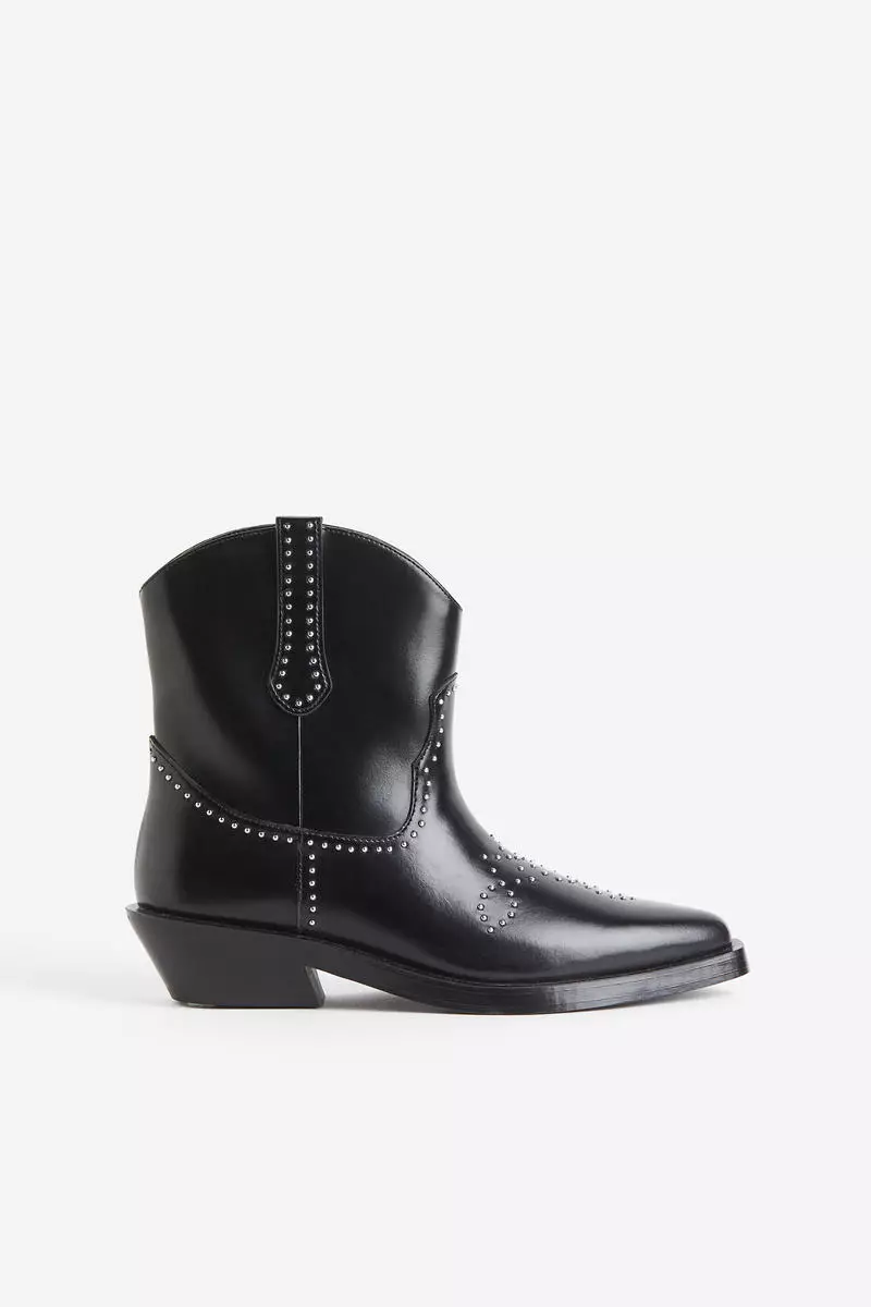 Discount on H&m  shoes - SKU: Studded Cowboy Boots