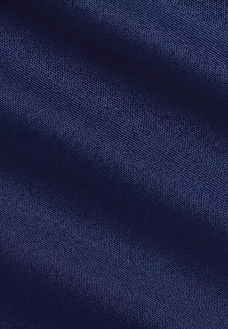 Classic Fit Featherweight Twill Shirt