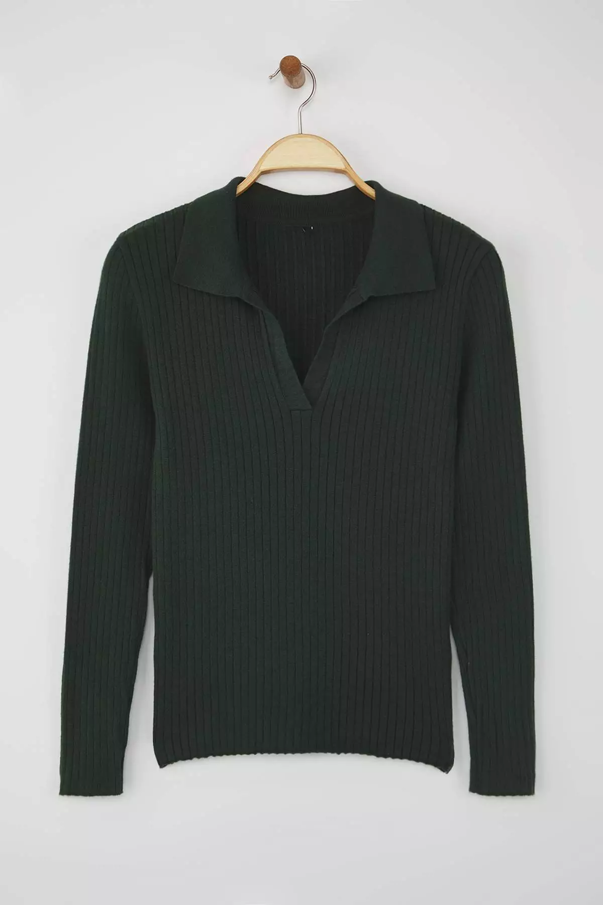Wardrobe Essentials Emerald Green Premium Yarn Polo Neck Ribbed Knit Sweater | Twoaw26Kz00077
