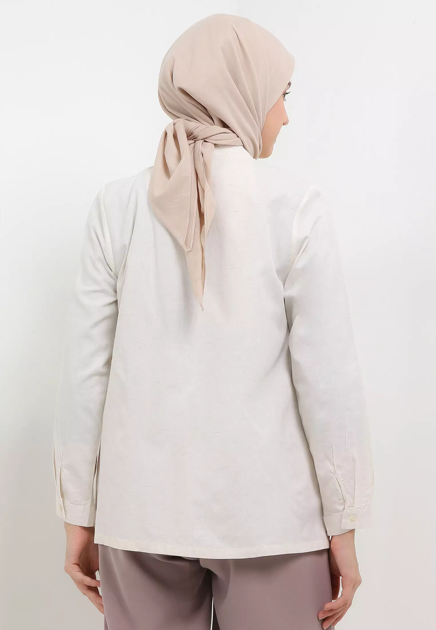 MFMW Yosha Atasan Blouse Ivory