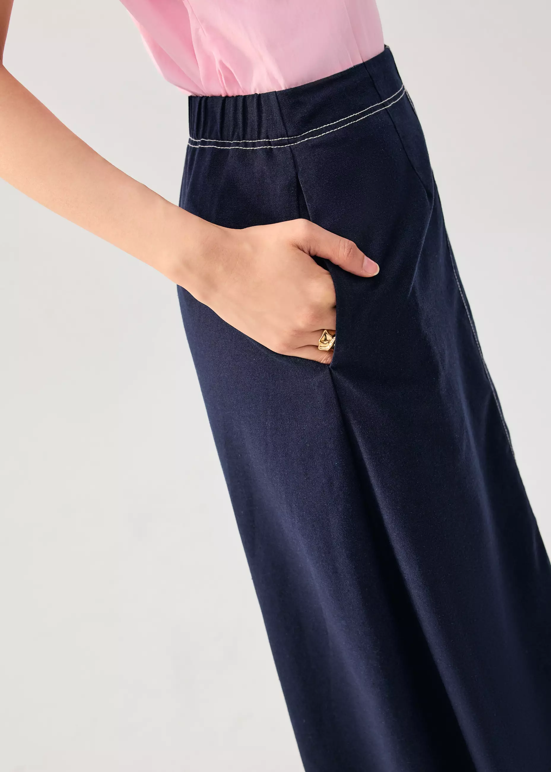 Rok Wanita - Elastic Contrast Stitch High Waist A-line Maxi Skirt