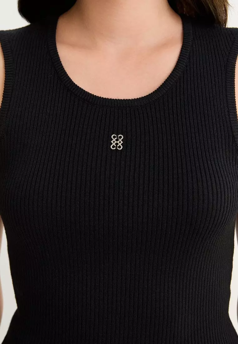Scoop Neck Ribbed Tank Top - Black