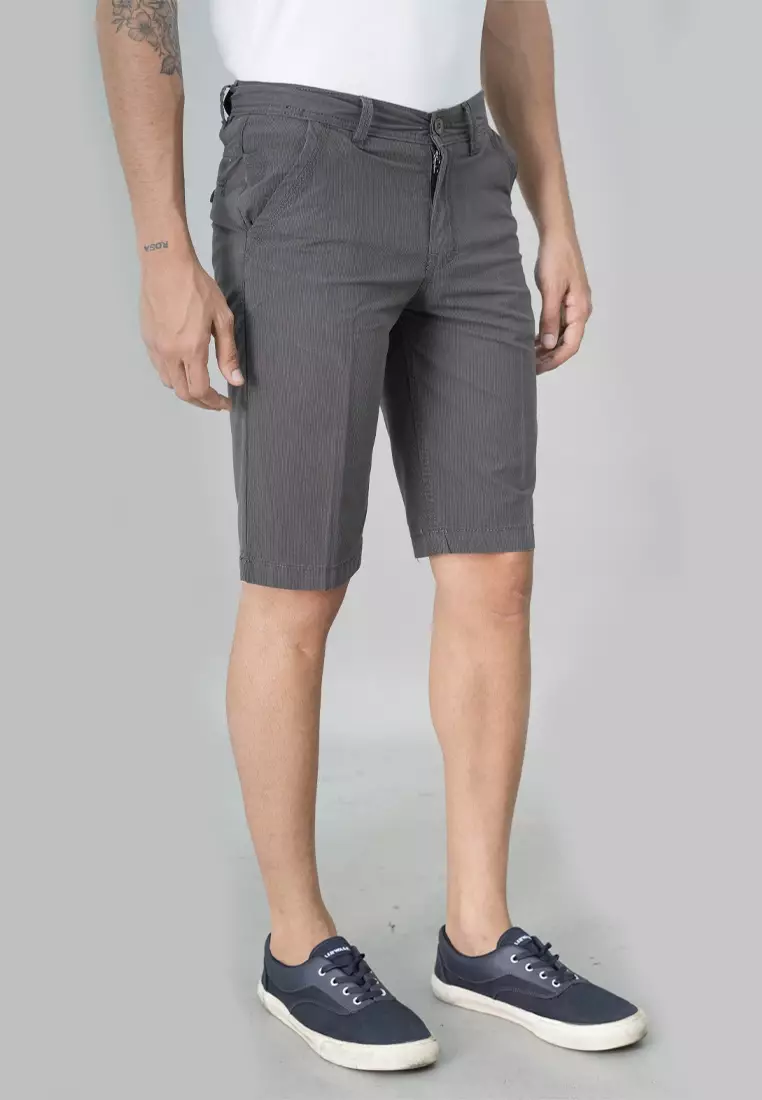 LGS - Celana Pendek Chinos Pria Warna Abu-Abu CSS.344.S056.003.C