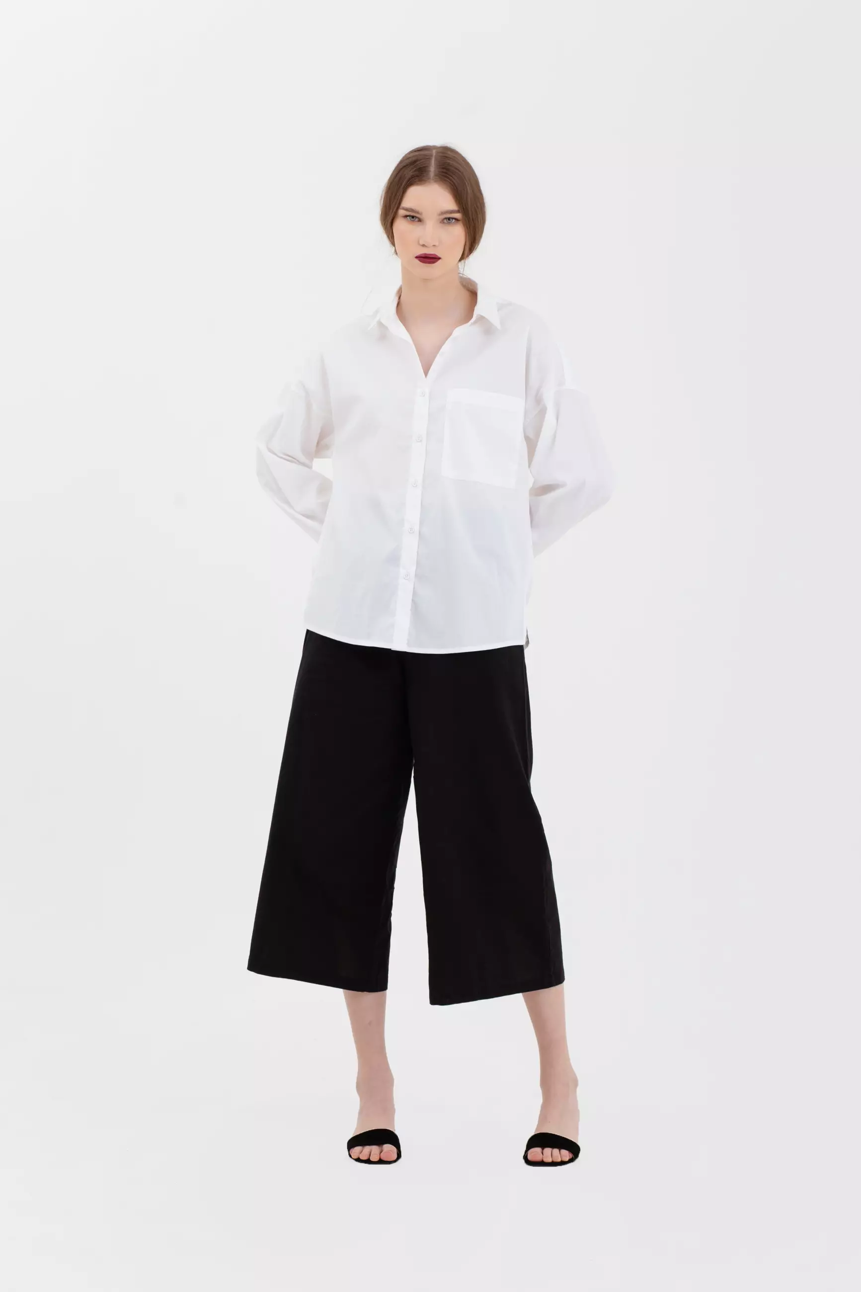 Kemeja Wanita Adity White