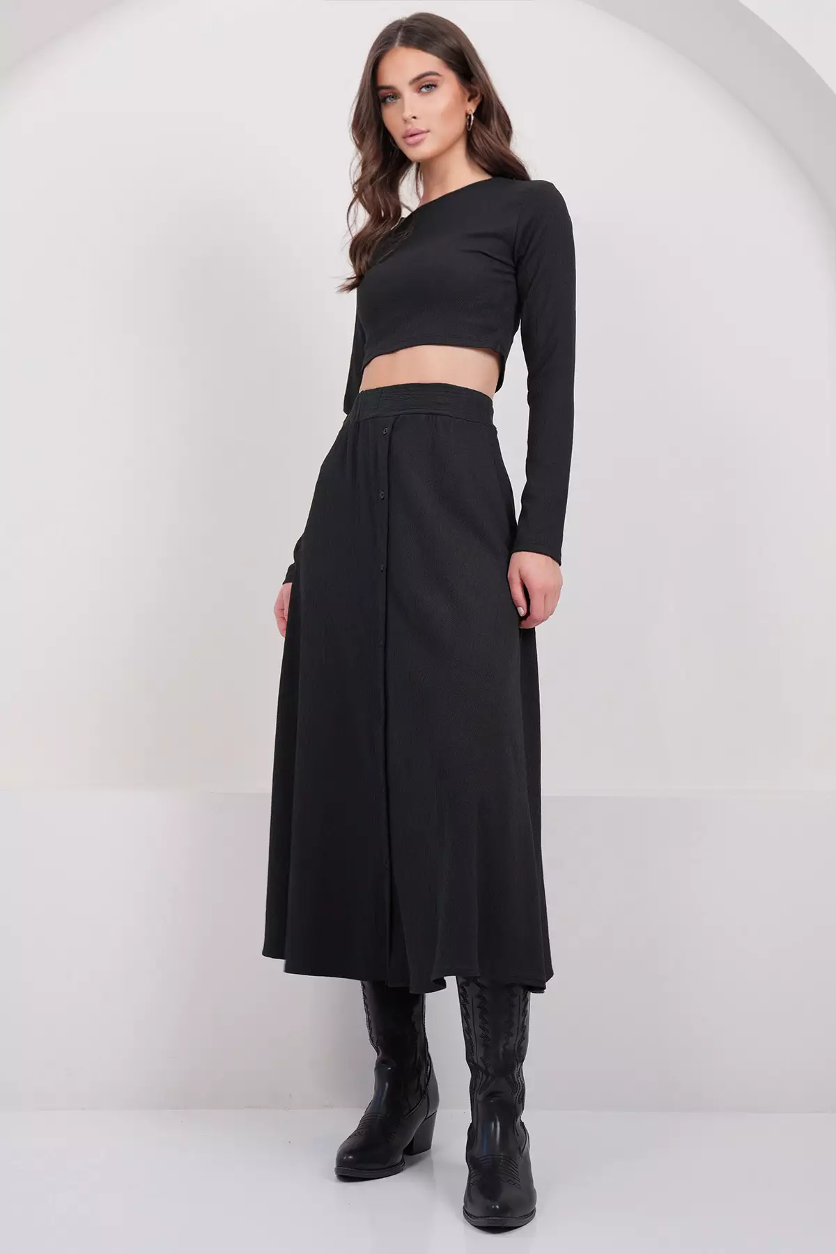 Women'S Black Crew Neck Cropped Blouse And Maxi Skirt Set Alc-X15015