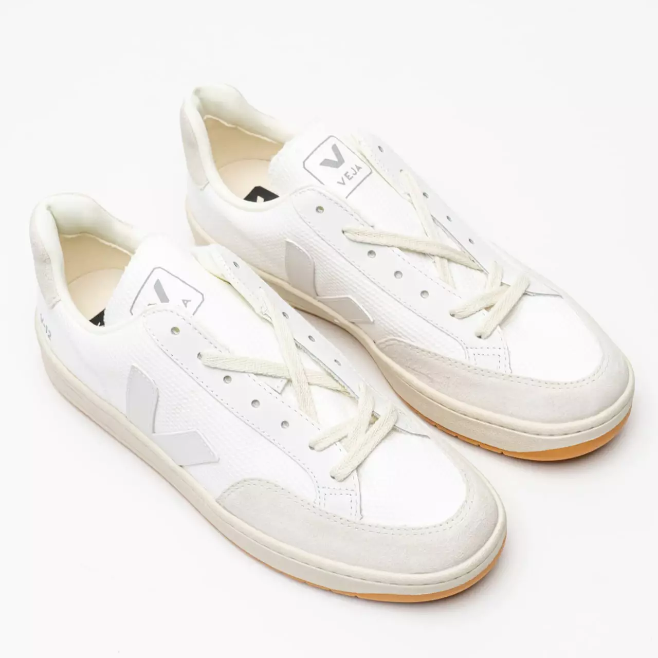 Veja V12 Veja Trainers All White V-12 B-Mesh Suede Low Top