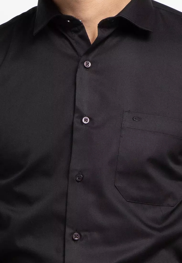 Kemeja Formal Slim Fit
