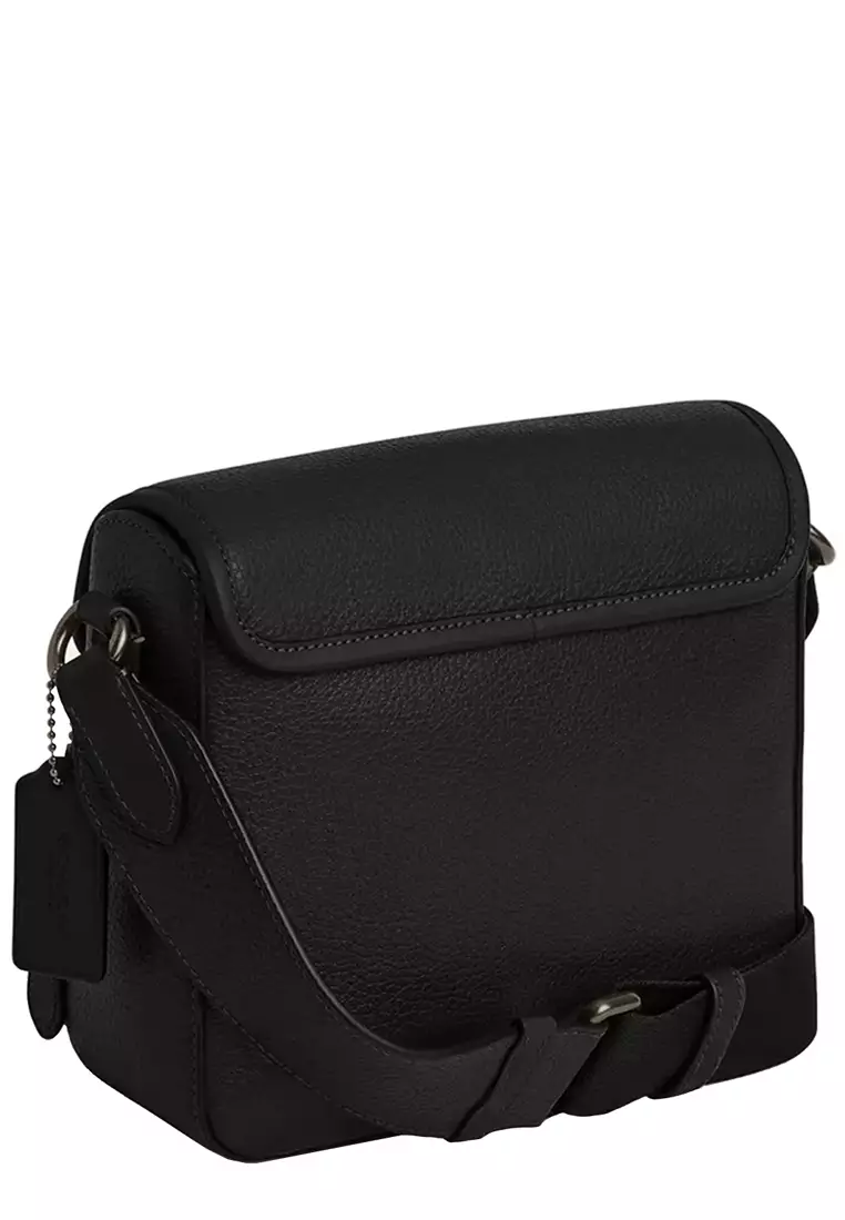 Sullivan Flap Crossbody Bag in Black CY800