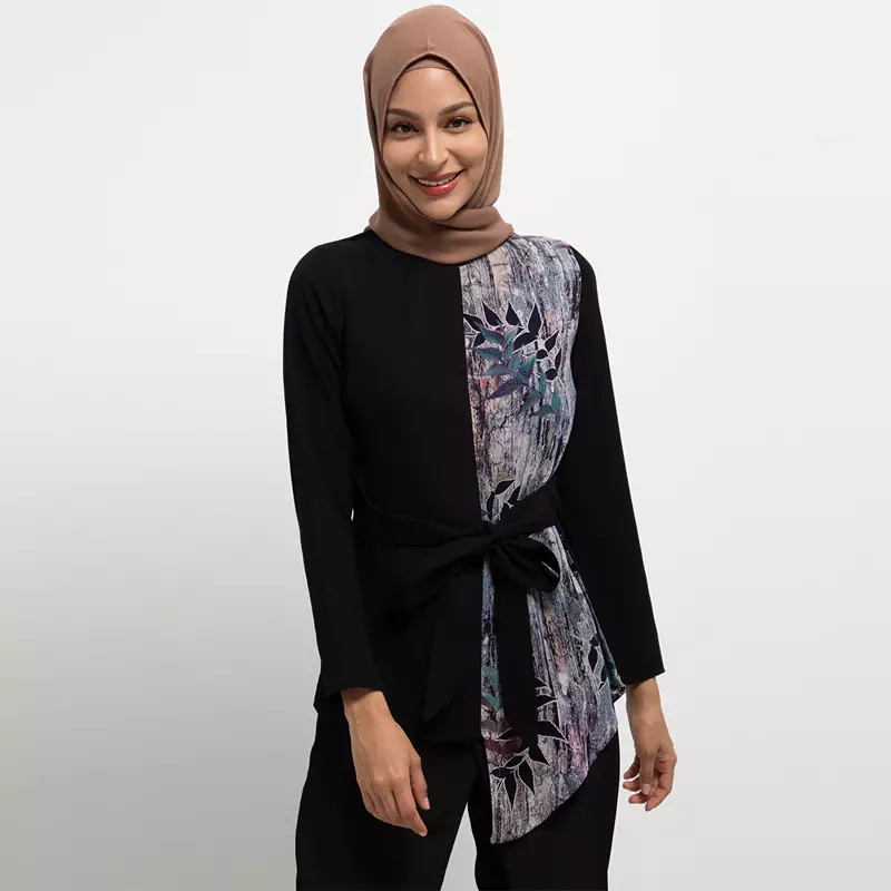 Safi Blouse In Blue Leaf Print