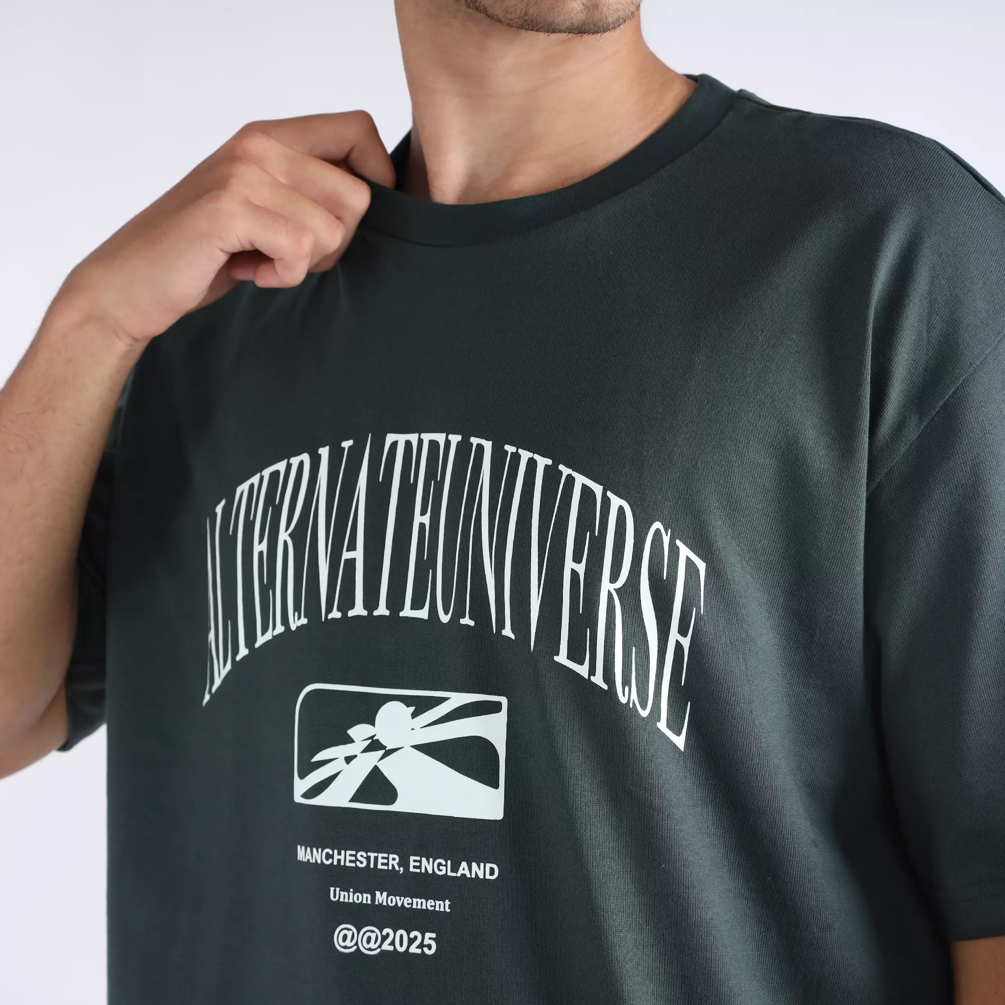 FACILITY by Larusso  - Oliver Oversize Graphic Tee - Green Gables