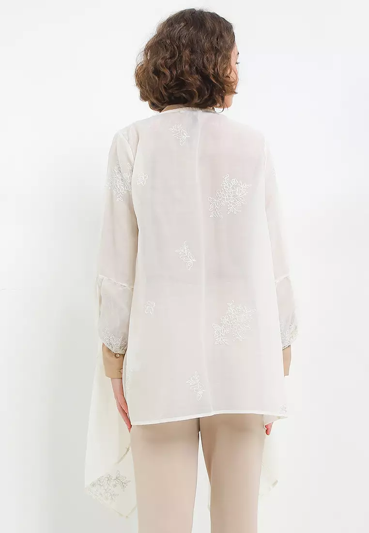 Lantern Sleeve Met Emb Drapery Outer