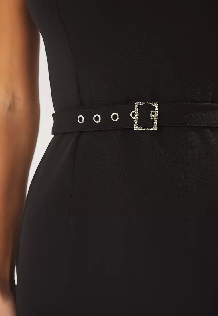 束腰連身迷你裙