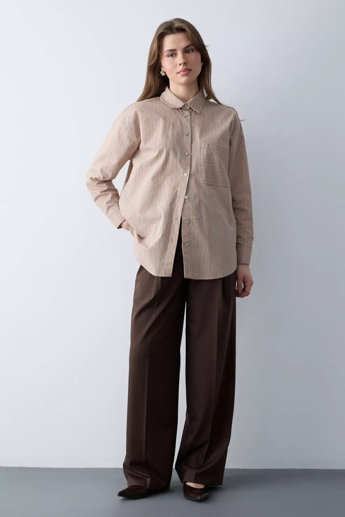 Brown Striped Woven Oversize Shirt Twoss26Go148