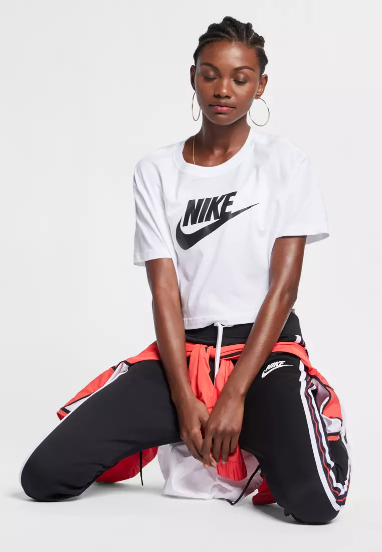 Women's Sportswear Essential Cropped T-shirt