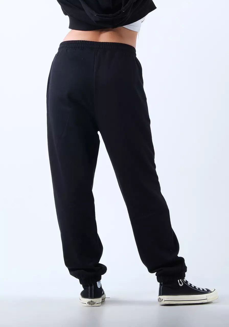 Celana Joger Wanita Dilly Black