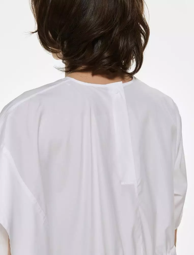 Short-sleeved tops