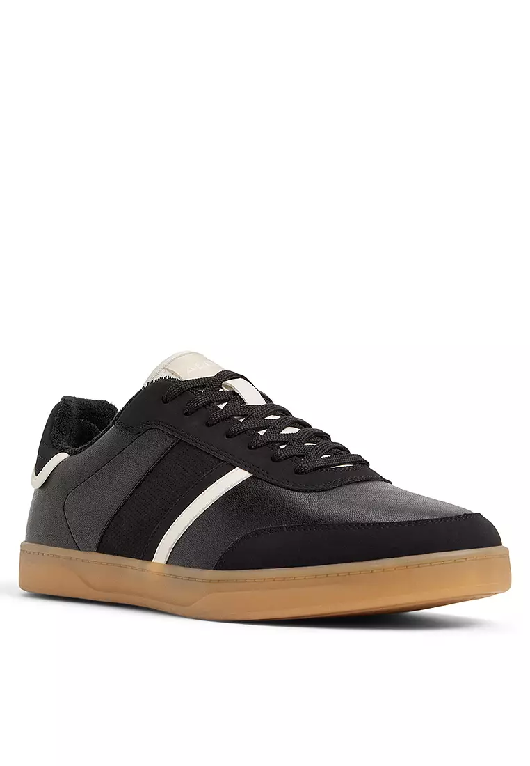 Freekick Sneakers