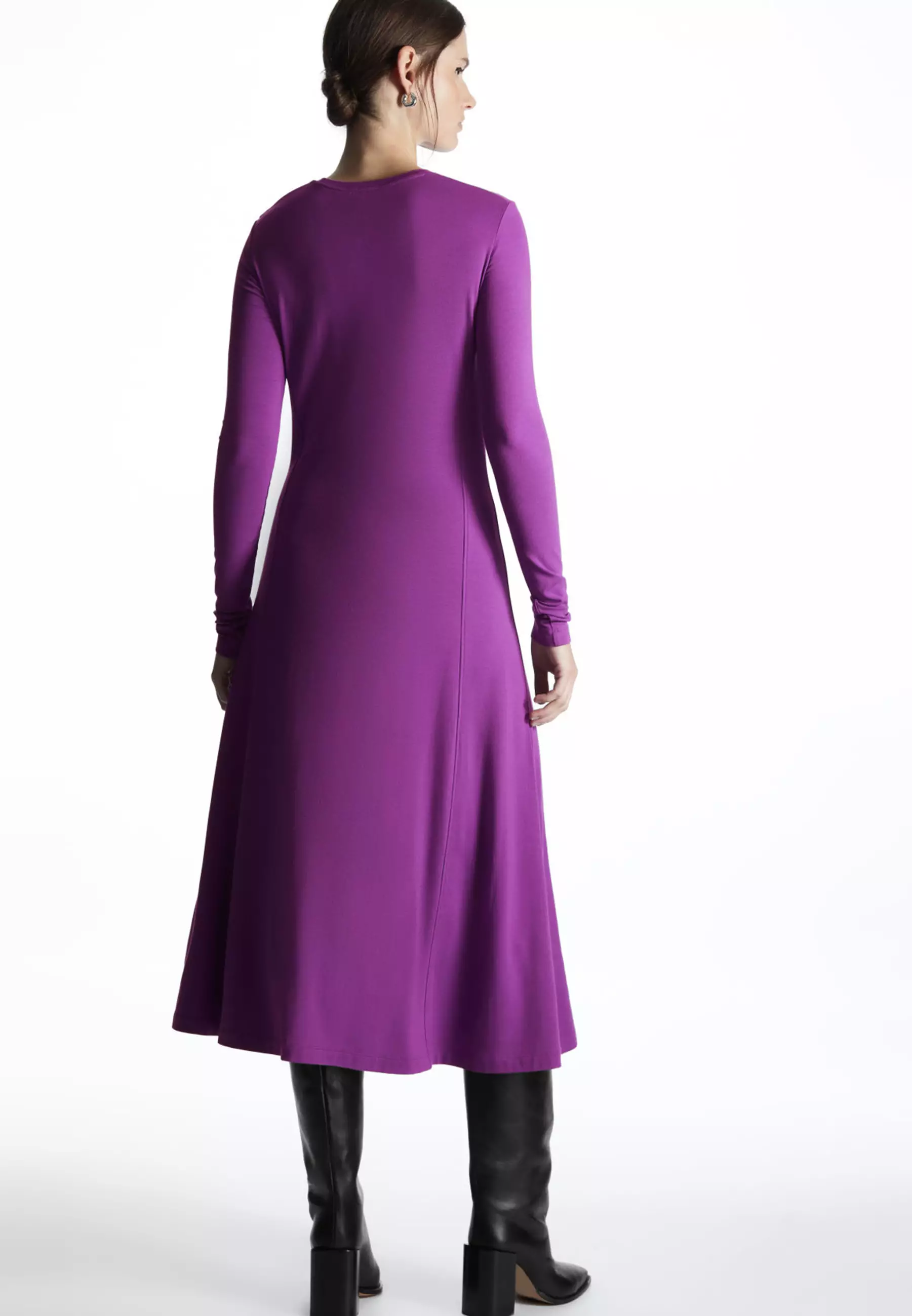 線上選購COS Long-Sleeved Gathered Jersey Midi Dress | ZALORA 台灣